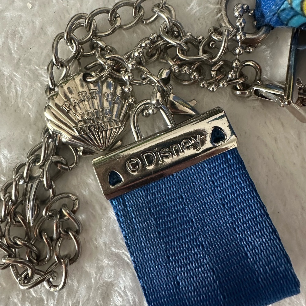 Disney Harveys Little Mermaid Wristlet - Picture 9 of 9